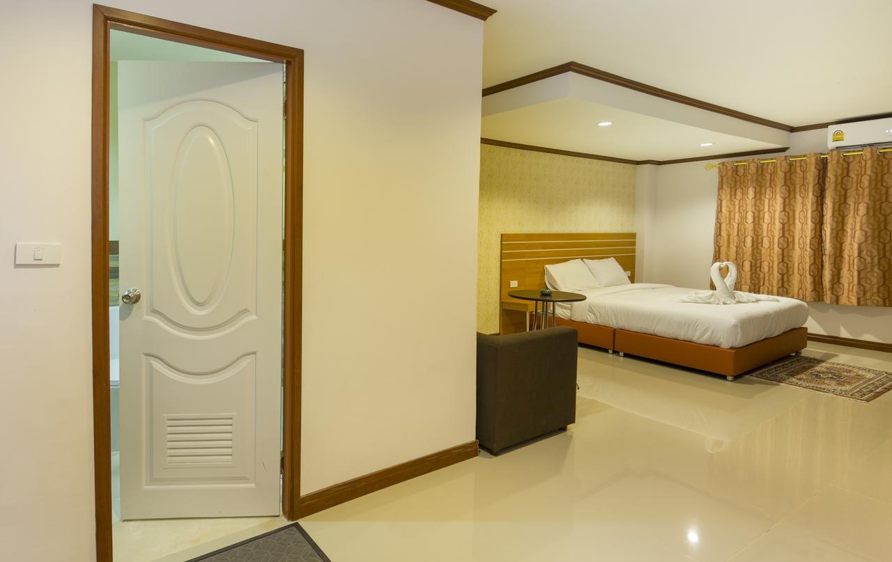 Central Avenue Residency Hotel Pattaya Buitenkant foto